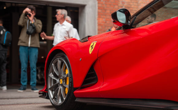 Ferrari 812 Competizione in der Supersport Galerie autobau erlebniswelt