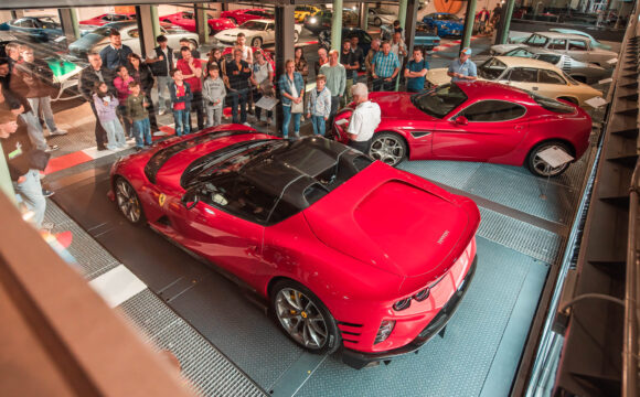 Roll out Ferrari 812 Competizione_Robin Möhl_2024