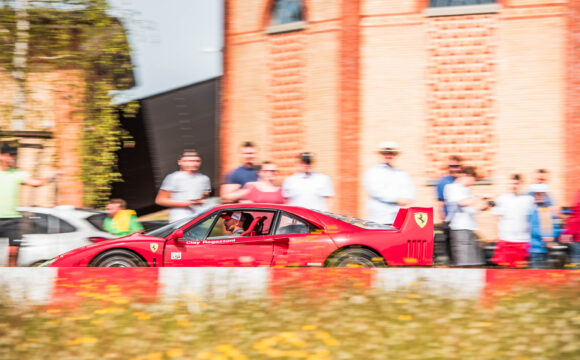 Roll out Ferrari F40/F40Clay Regazzoni_autobau_erlebniswelt_Fotos Robin_Möhl